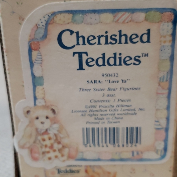 Cherished Teddies, Sara - Picture 6 of 7